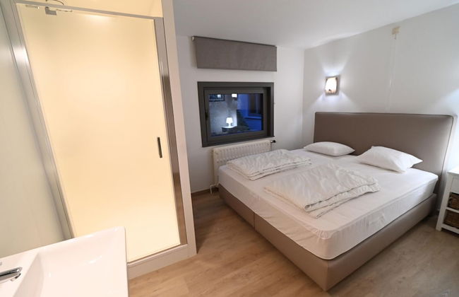 Lovely Holiday Home in Marche-en-Famenne with Hot Tub - Photo 9