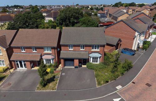 Contractor 4 Bed 2 BA 5 mins to Airport & Barry With Parking - Foto 76