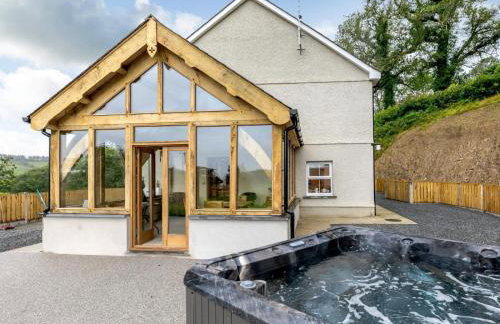 4 Bed in Llandysul oc-78801 - Photo 2