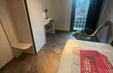 Comfortable and sunny 4 minutes skiing facilities - Foto 3