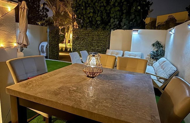 Elegant Stay in Ranches Villa - Photo 80