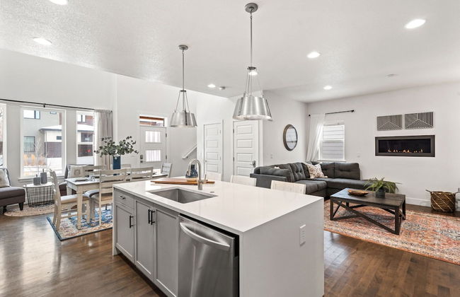 Steps From River & Old Town - Hot Tub & King Bd - Foto 11