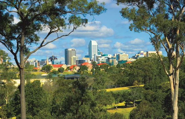 Oaks Brisbane Lexicon Suites - Photo 38