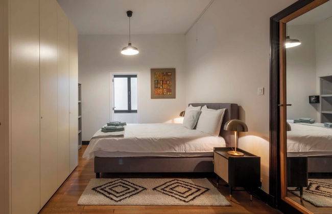 Fish Market Apartments - Photo 2