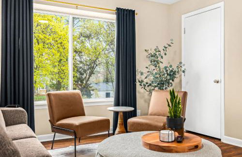 New! Cozy Upper 1BR Flat near Downtown Roseville - Foto 21