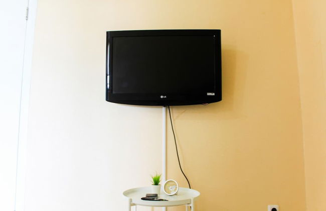 1BR City View at Green Pramuka Apartment near Mall - Foto 8