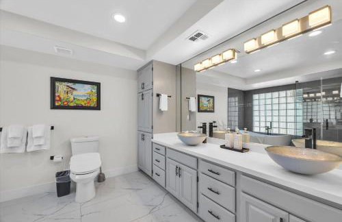 Ranch villa 1 level on half acre 8-min from Strip - Foto 26