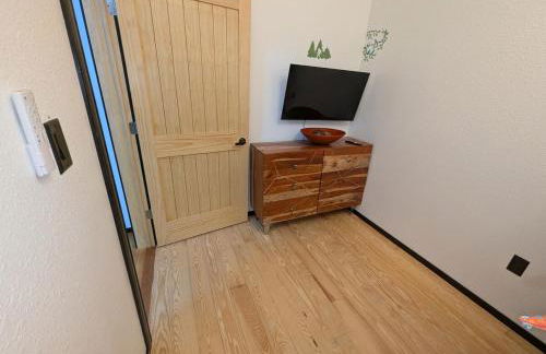 The Upstairs Escape - Foto 12