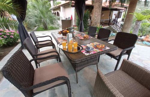 Monica's Tropical Villa - Foto 9