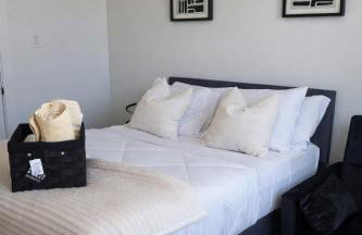 New Luxury 5BR 7BD Home Near Airport, Sleeps 10 plus - Foto 10