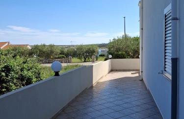 Apartments Donadic III, Caska - Photo 12