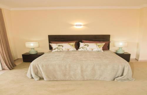 Charming Exceptional Villa in Algarve - Photo 47