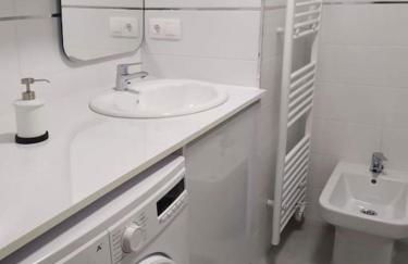 0143 Apartamento nuevo y céntrico - Foto 7