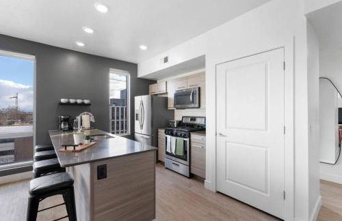 Spectacular Central City 2BD2BA - Foto 10