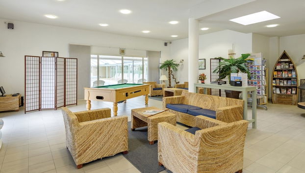 Pleasant Breton Holiday Home Near the bay of Douarnenez - Foto 2, Vestíbulo