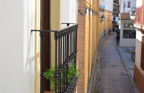 APARTAMENTO PUERTA DE CÓRDOBA- Exterior con balcones - Foto 37