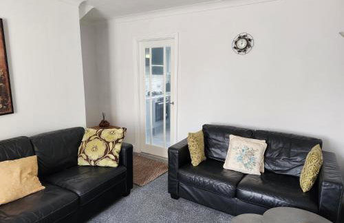 Cosy house for business travel and pleasure - Photo 2