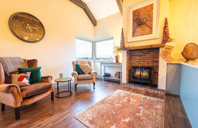 Luxury Castle Lodge - Photo 22