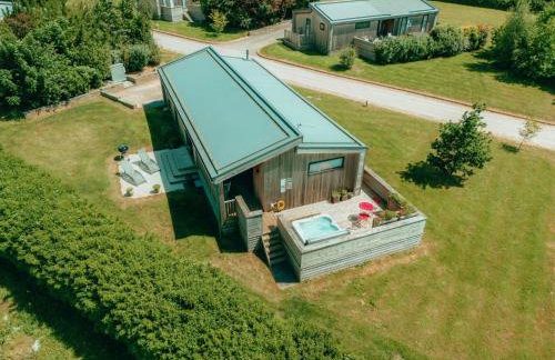 Pomegranate, Hot Tub, Wi-Fi - Photo 5