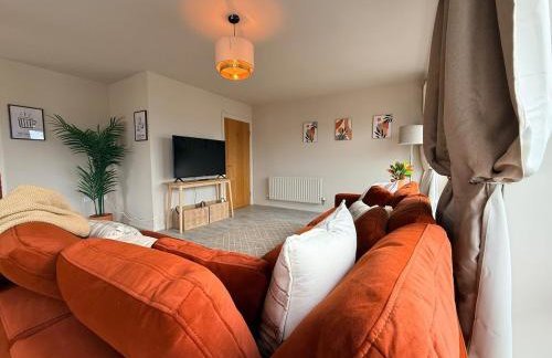 Luxury 2bed Sleeps 4 Flat Nr White Rose w Free Parking, Desks and Fast WiFi - Foto 8
