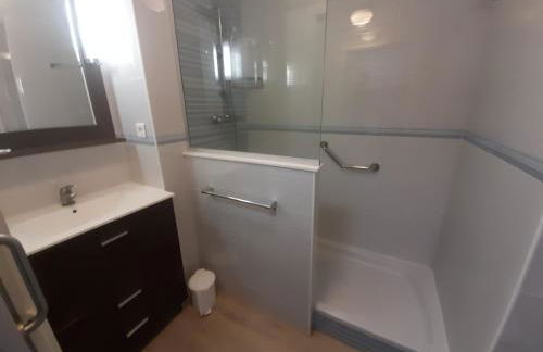 Résidence Pierre et Vacances Les Jardins de la Côte d'Azur SAINT MANDRIER - Photo 6