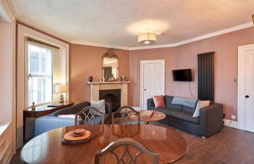 3 Bedroom Apartment - Historic Old Town - Foto 33