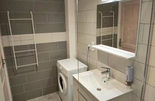 Gîte 829 Montagnes du Jura avec Spa et Sauna classé 3 étoiles - Foto 18