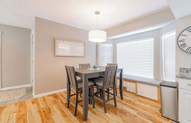 Vibrant Boho Family Home 3 Bed Pet Friendly UNR - Photo 12