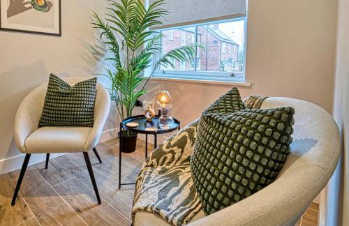 3 Bed House with Office Space in Coventry, by ARP Homes, Central, Driveway & Garage, Garden, Ideal for Contractors, Families & Long stays - Foto 23