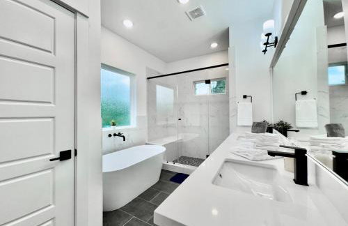 Quiet stylish home close to downtown and airport - Foto 12