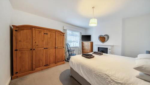 Central Filey Family Cottage for Groups with Super King Bedroom and Bunk Room - Foto 4