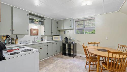 Cozy Holiday Hideaway King Bed Free Parking - Foto 5