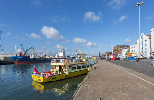 Dolce Vita - Duplex Apartment with Incredible Harbour Views - Photo 34