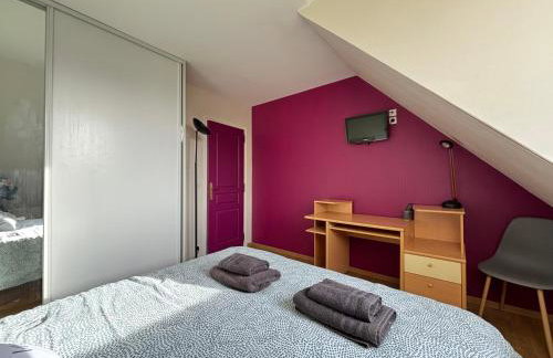 Villa des pontons Maison 5 chambres avec grand jardin clos et belle terrasse séjour spacieux lumineux à 2 kms de la plage d'Arromanches près de Bayeux, Omaha beach - table de ping pong - garage - Foto 25