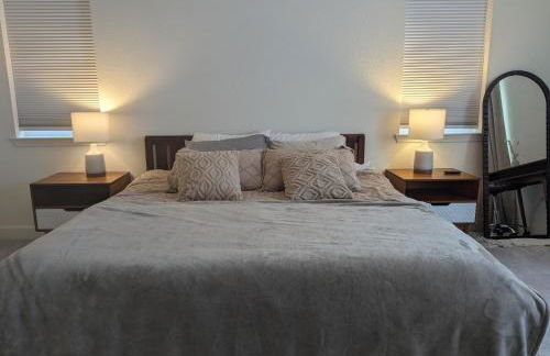 Modern, Spacious & Relaxing Home in Sparks, NV - Photo 29