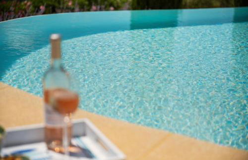 Villa La Genestière - Familienoase und Golfertraum mit Infinity-Pool und 180-Grad-Panoramablick bis zum Meer - Foto 28