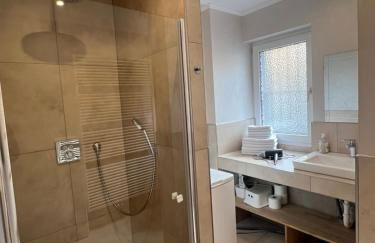 City Home- Business Apartment, private Parking Free - Foto 3