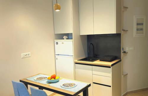 SEAL of Knight - Castle View - Downtown near the Beach - Photo 6