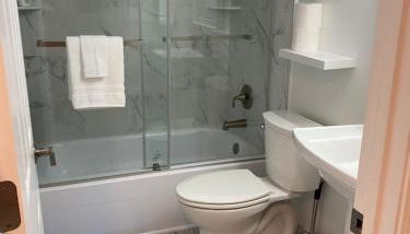 The Pelican - Foto 4, towels, Shower