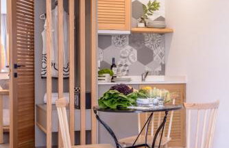 Laia Seafront Luxury Apartments - Photo 16
