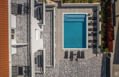 Villa Barbara & Zoran with free parking and heated swimming pool - Photo 55