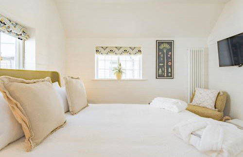 Wheelwrights Cottage by Bloom Stays - Photo 22