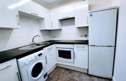 1 Bedroom Annex - Close to Frimley Hospital - Private Entrance - Foto 13