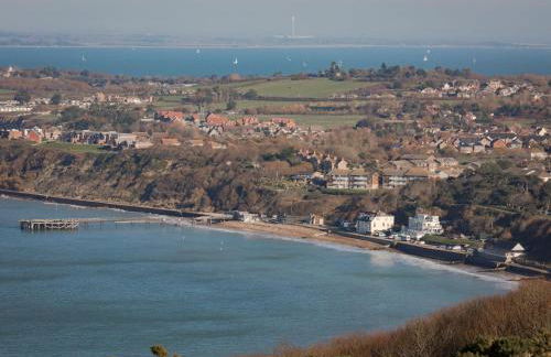 Promenade Apartment with own Beach Hut - Photo 21