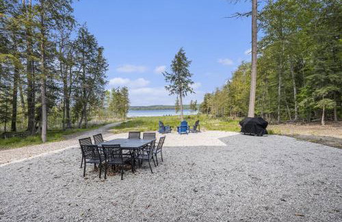 Torch Lake Blue 4BDR Beachfront House ➠ 2364 - Photo 38