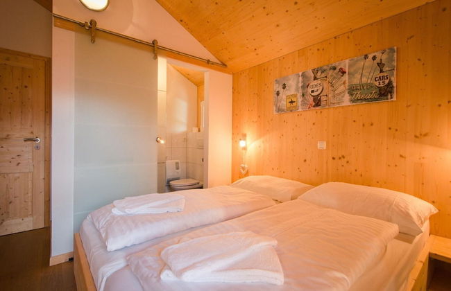 Amazing Chalet With Infrared Sauna - Photo 2