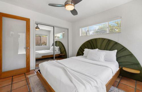 The Ricardo! Mid-Century Villa with Saltwater Pool - Foto 38