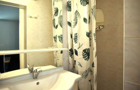 Maison Super Calme et Confortable - Idéalement Située - Clim - Vue Montagnes - Piscine Partagée - Parking Gratuit - Lou Tranquillou - Foto 23