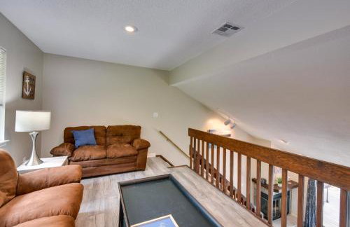 Walk to Lake Keowee Salem Townhome with Deck - Foto 10