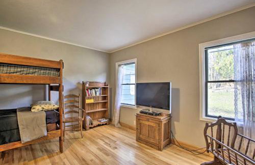 Remote Escape Riverside Home with Scenic Views - Photo 17